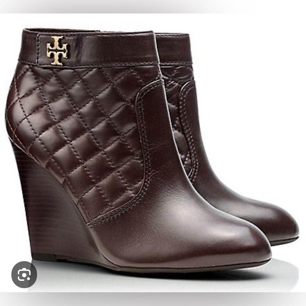 Tory Burch NWOT Authentic RARE Luxury Minimalist Quilted Brown Ankle Boots - Picture 3 of 17